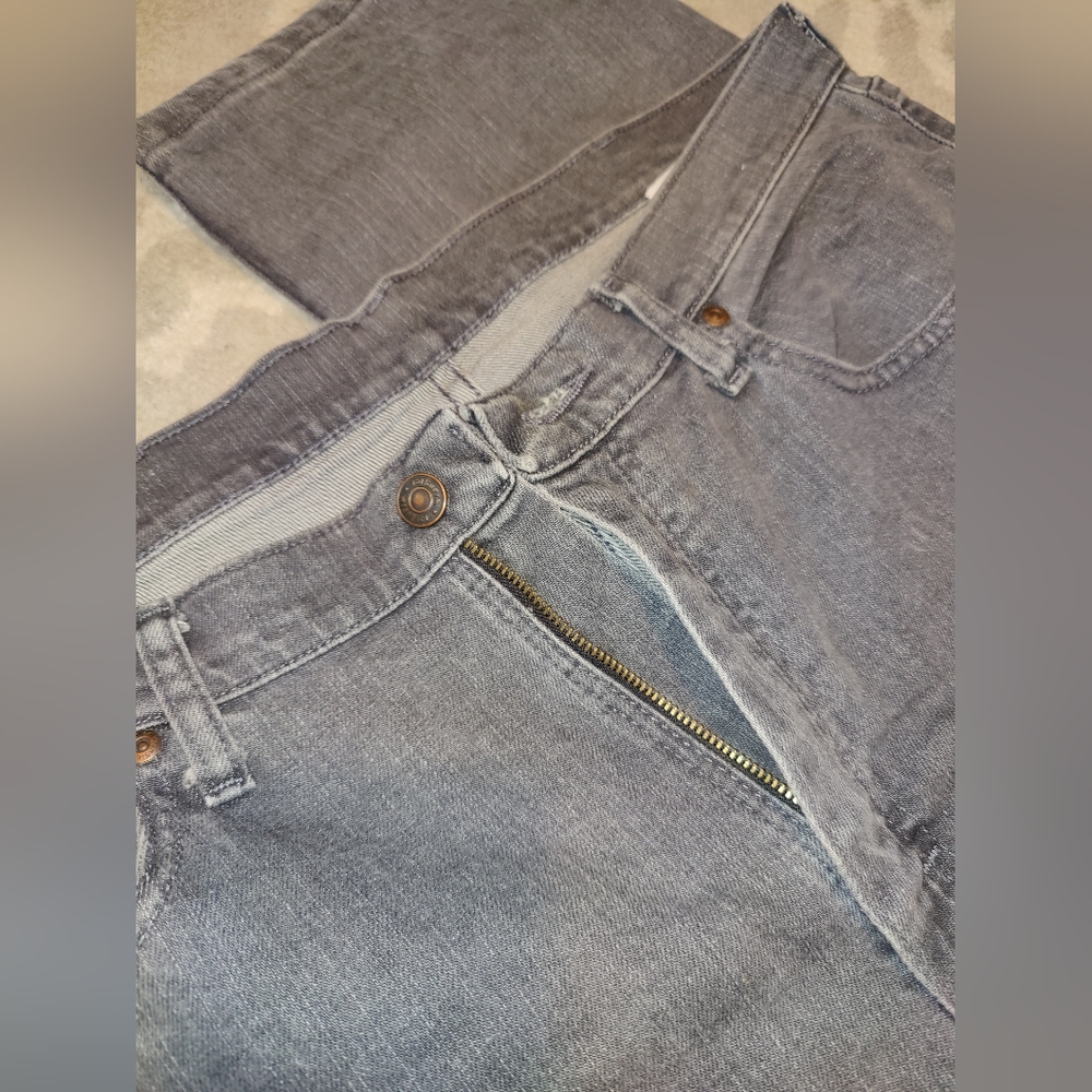 Wrangler Relaxed Fit Gray Jeans 34x32 - Picture 2 of 10